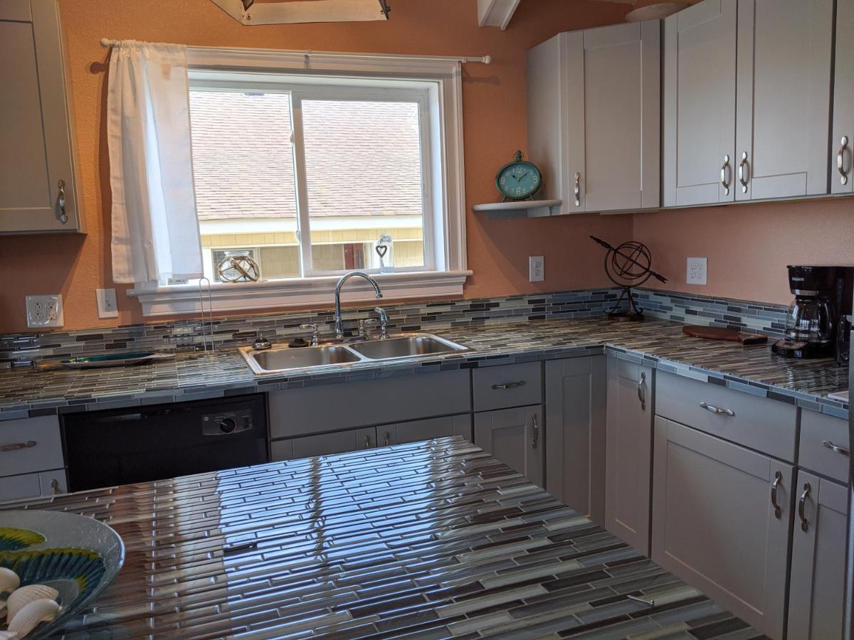2508 Beach Rd, Semi-Oceanfront, Pool/Hot Tub Nags Head Luaran gambar